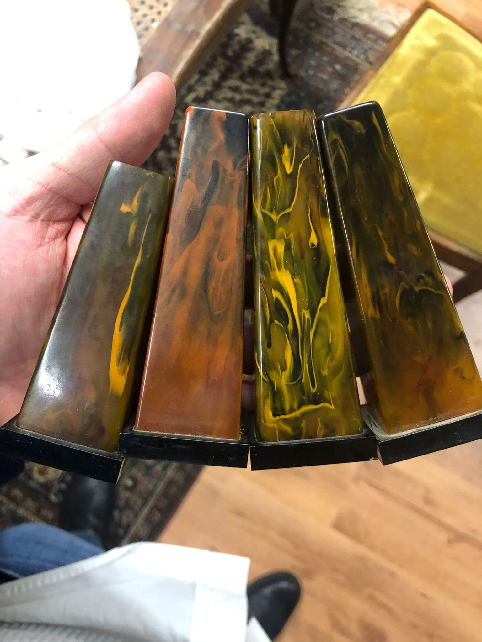 Ankauf von langer Bakelit Kette